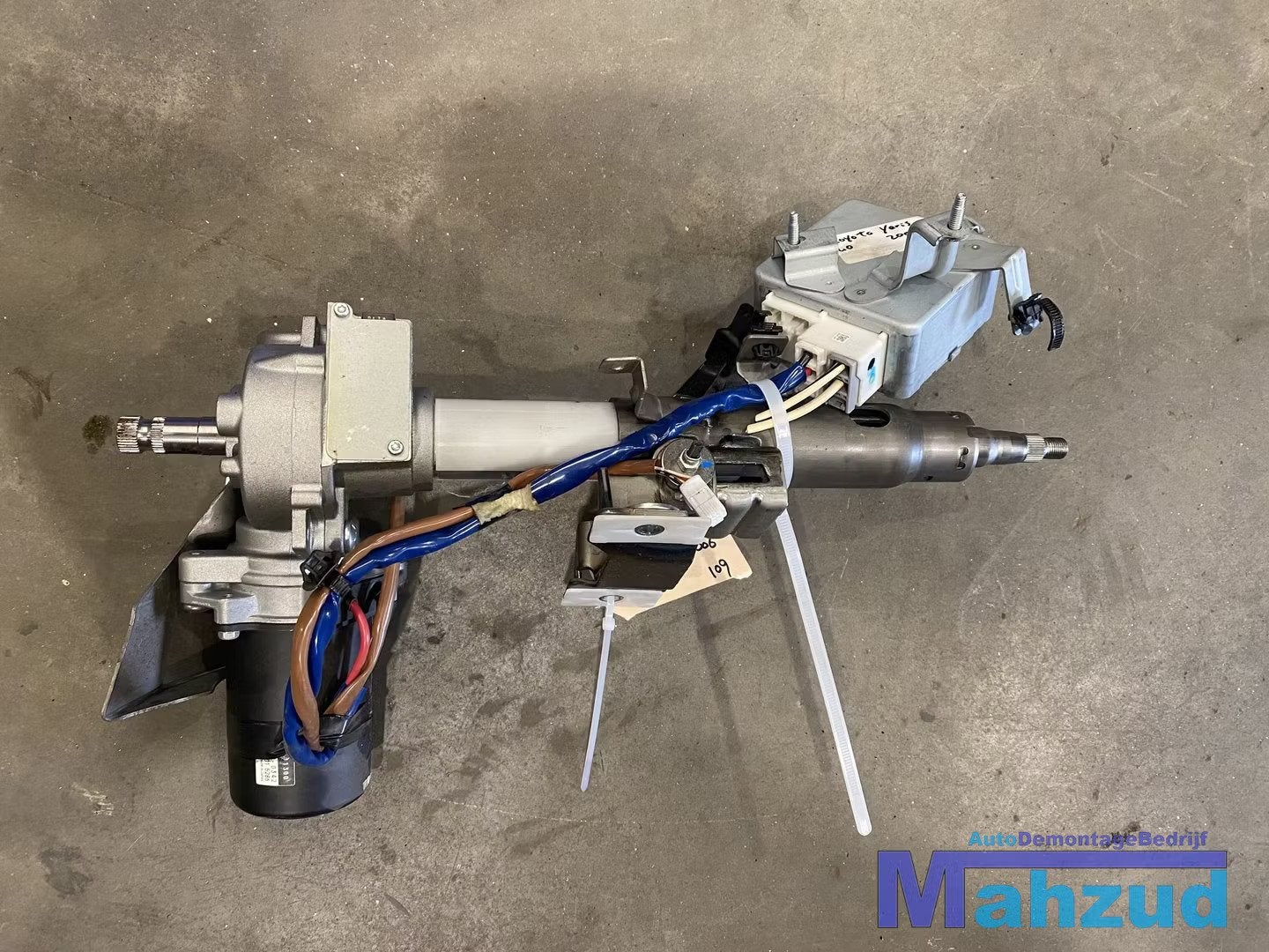 TOYOTA YARIS P9 Stuurbekrachtigingmotor stuurpomp servopomp, Auto-onderdelen, Besturing, Info@toyota.co.jp, Gebruikt, Toyota Motor Corporation