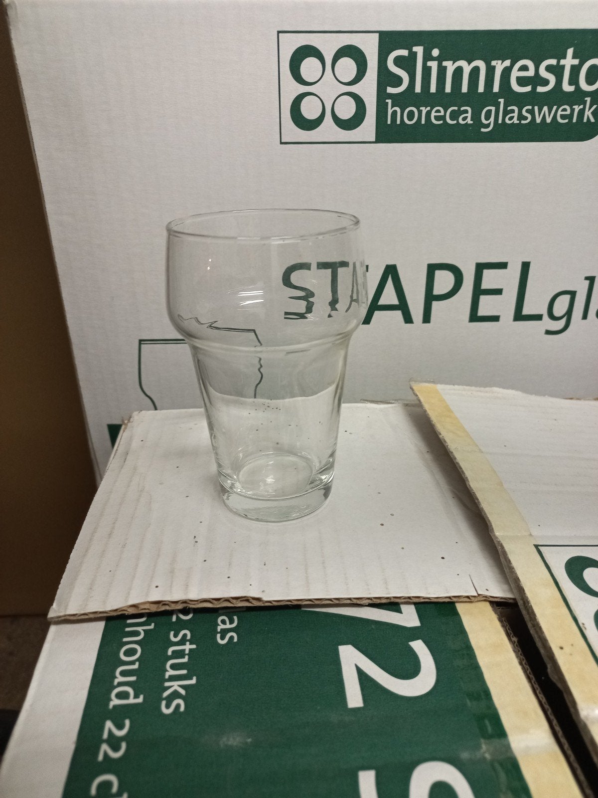 Bierglas 22cl Stapelglas Klein, totaal 260 stuks., Ophalen, Glas of Glazen, Overige merken, Overige stijlen