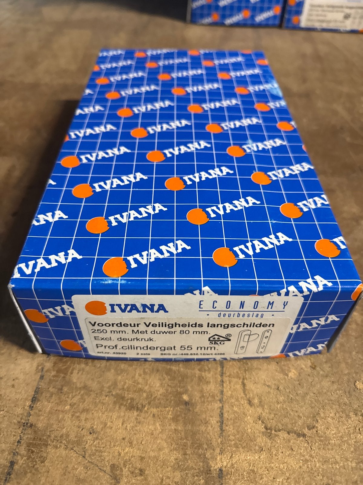Deurbeslag IVANA Economy Veiligheidsschilden 250mm - 2 sets, Doe-het-zelf en Verbouw, Ophalen of Verzenden, Nieuw, Rvs, Overige typen