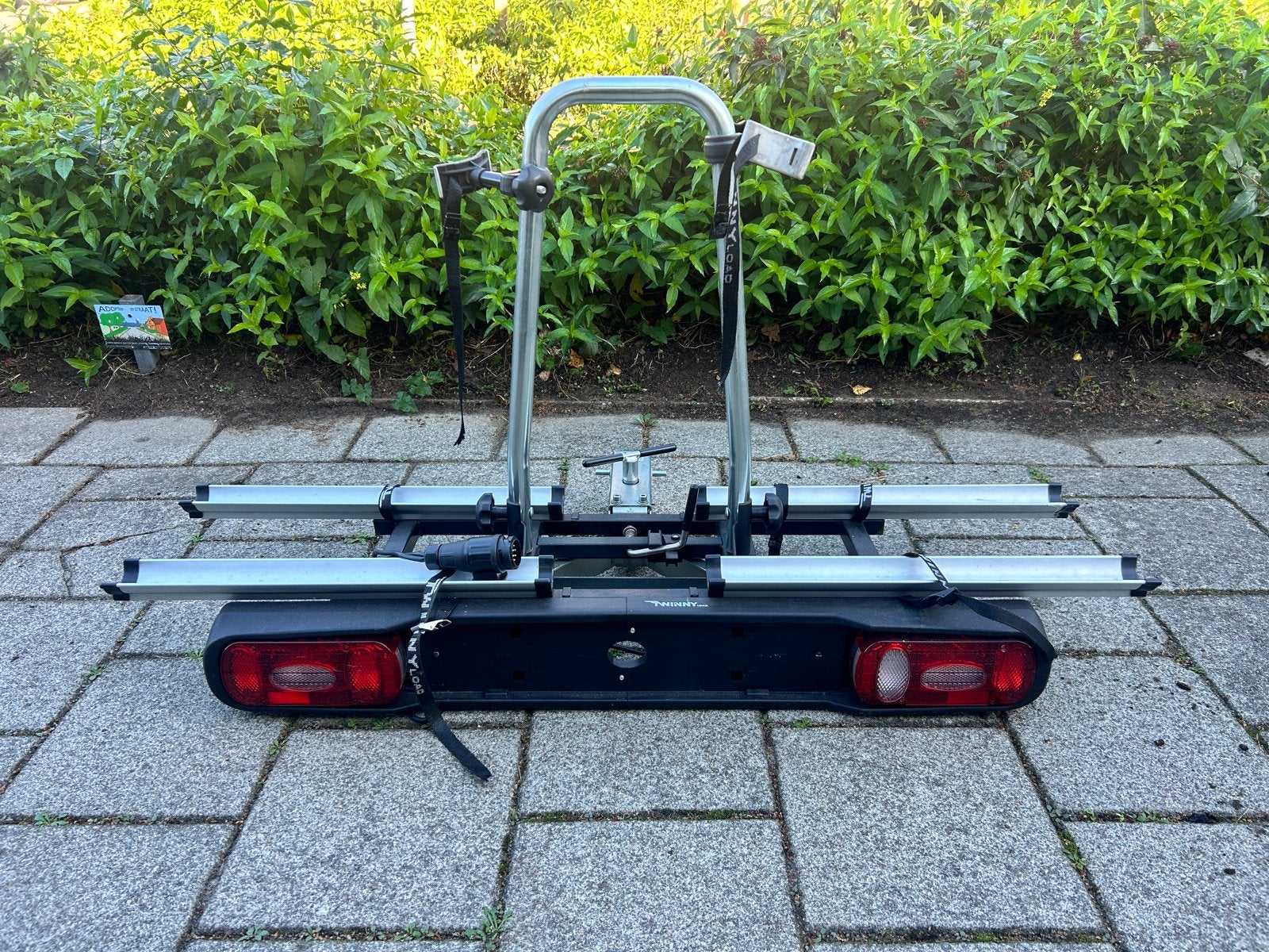 Twinny Load e-Base fietsendrager met oprijgoot, Ophalen, Zo goed als nieuw, 2 fietsen, Trekhaakdrager