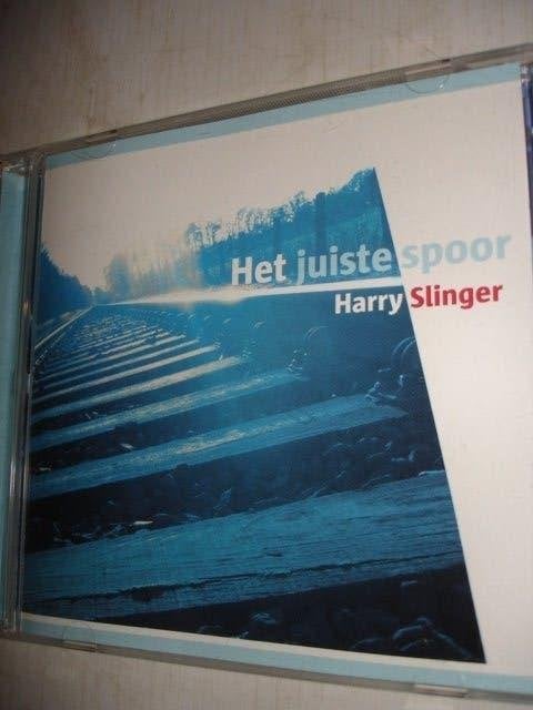 Drukwerk- Harry Slinger- Het Juiste Spoor- (NIEUW), Cd's en Dvd's, Alle leeftijden, Verzenden, Nieuw in verpakking, Komedie
