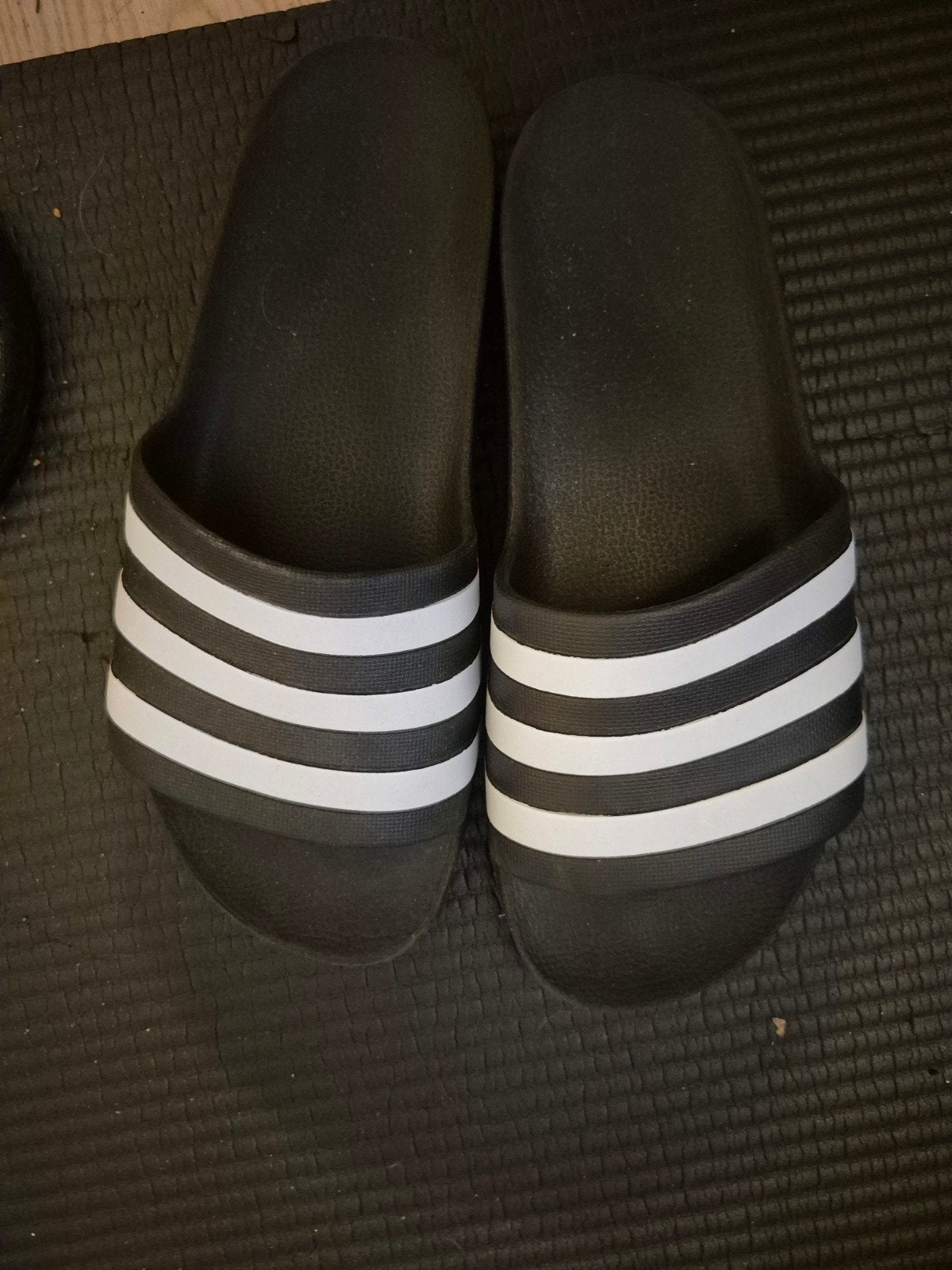 Adidas slippers maat 40, Zwart, Overige maten, Ophalen of Verzenden, Adidas