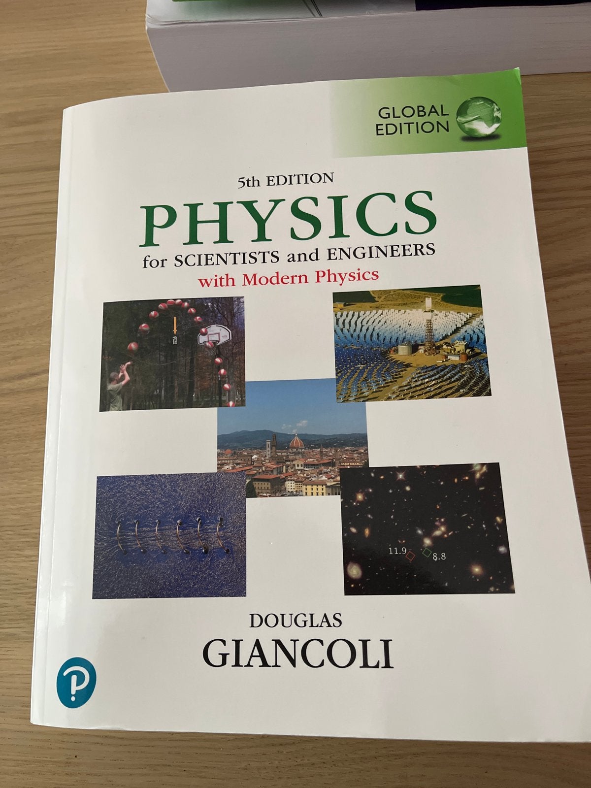 Physics for Scientists and Engineers - Giancoli 5th Ed., Boeken, Ophalen of Verzenden, Beta, Zo goed als nieuw, WO