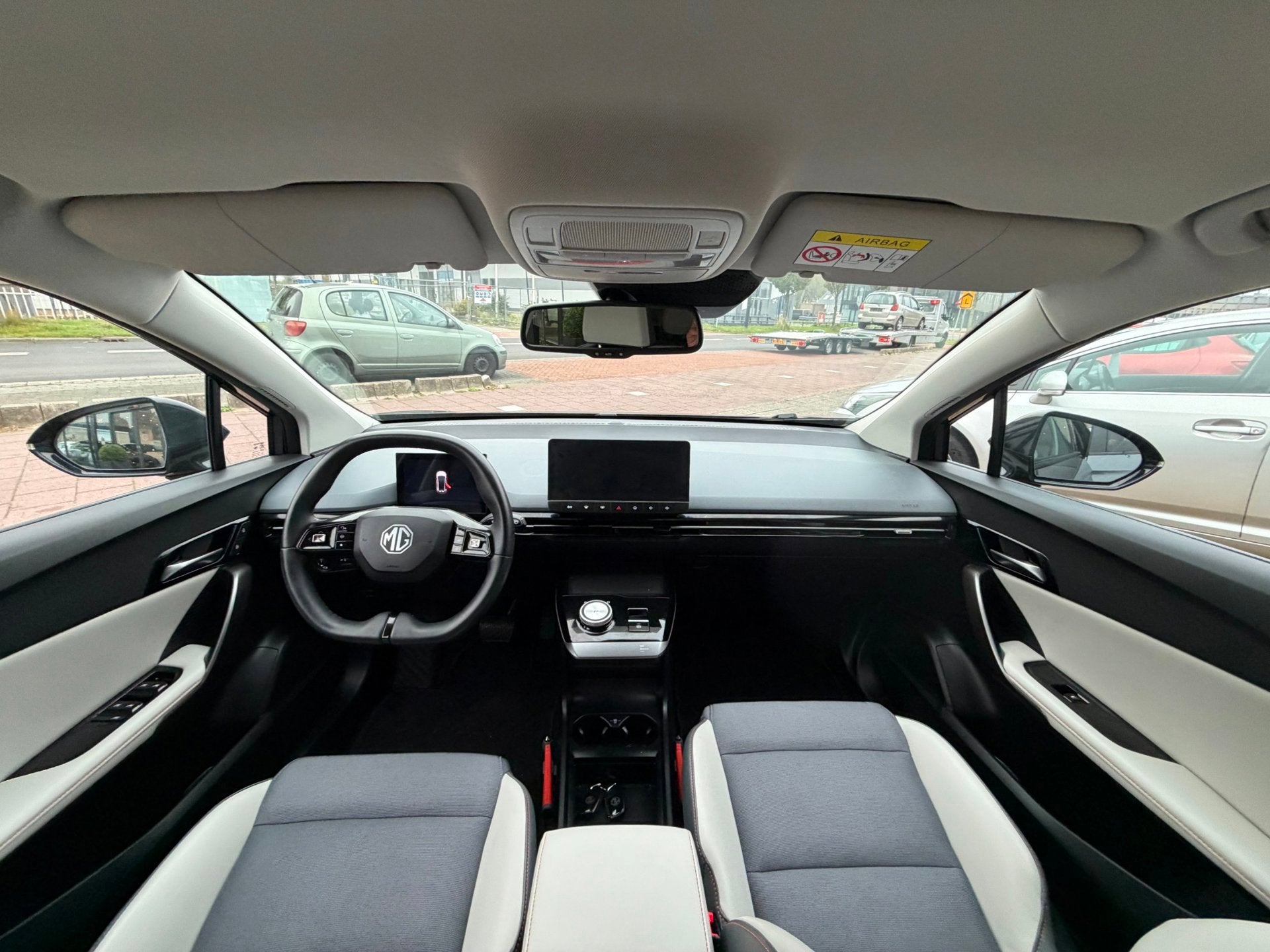 MG MG4 Electric Luxury 64 kWh ACC|CAM|Carplay|Stoelvw|SOH 94, Auto's, Automaat, 12 maanden, Achterwielaandrijving, Gebruikt