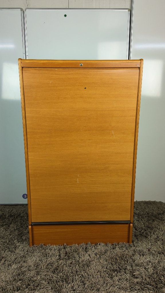 TUA houten roldeurkast / archiefkast met legplanken, Ophalen, Gebruikt, TUA, TUA