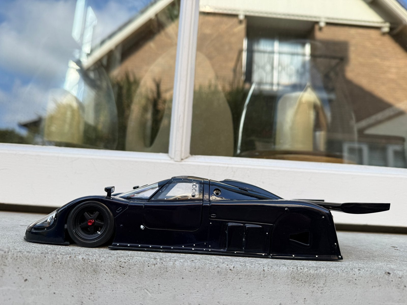 1:18 Jaguar XJR-9 V12 Standox Exoto LeMans 1988 Motorbox, Hobby en Vrije tijd, Overige merken, Auto, Ducal LLC | dba Exoto, Ophalen of Verzenden