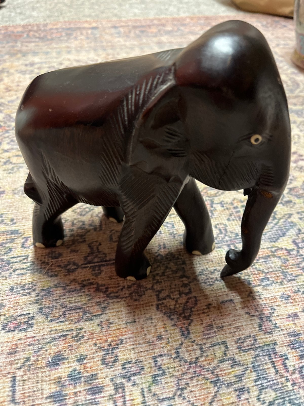 Houten olifant beeldje - Handgesneden decoratie, Ophalen of Verzenden