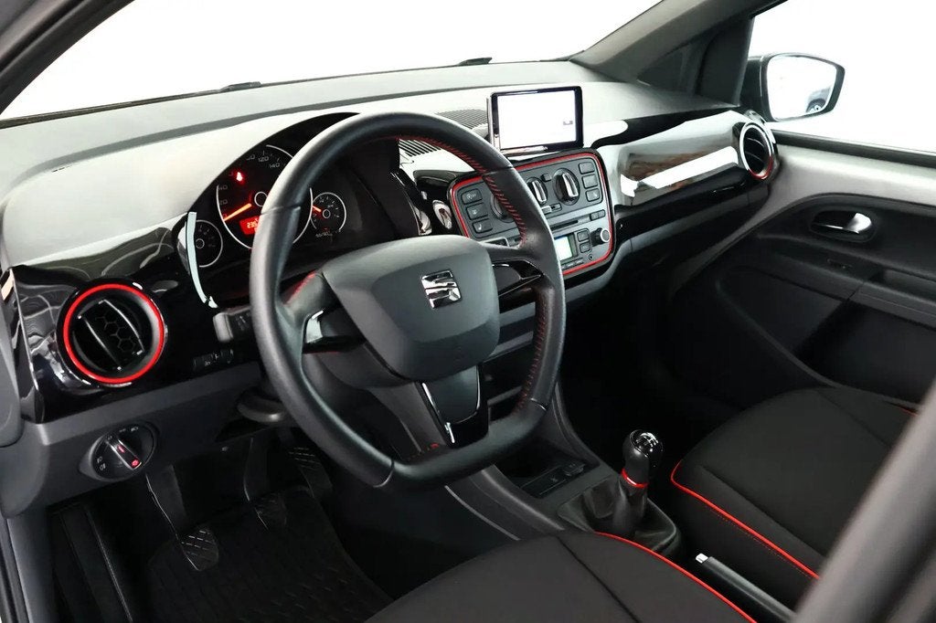 Seat Mii 1.0 FR Intense € 9.900,00, Stof, Gebruikt, 840 kg, 4 stoelen