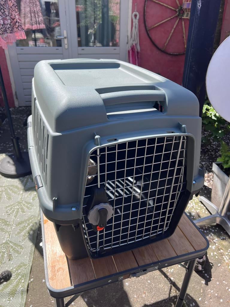 Trixie Vervoersbox Giona Be Eco Grijs / honden transportbox, Dieren en Toebehoren, Transportboxen, Ophalen of Verzenden, Zo goed als nieuw