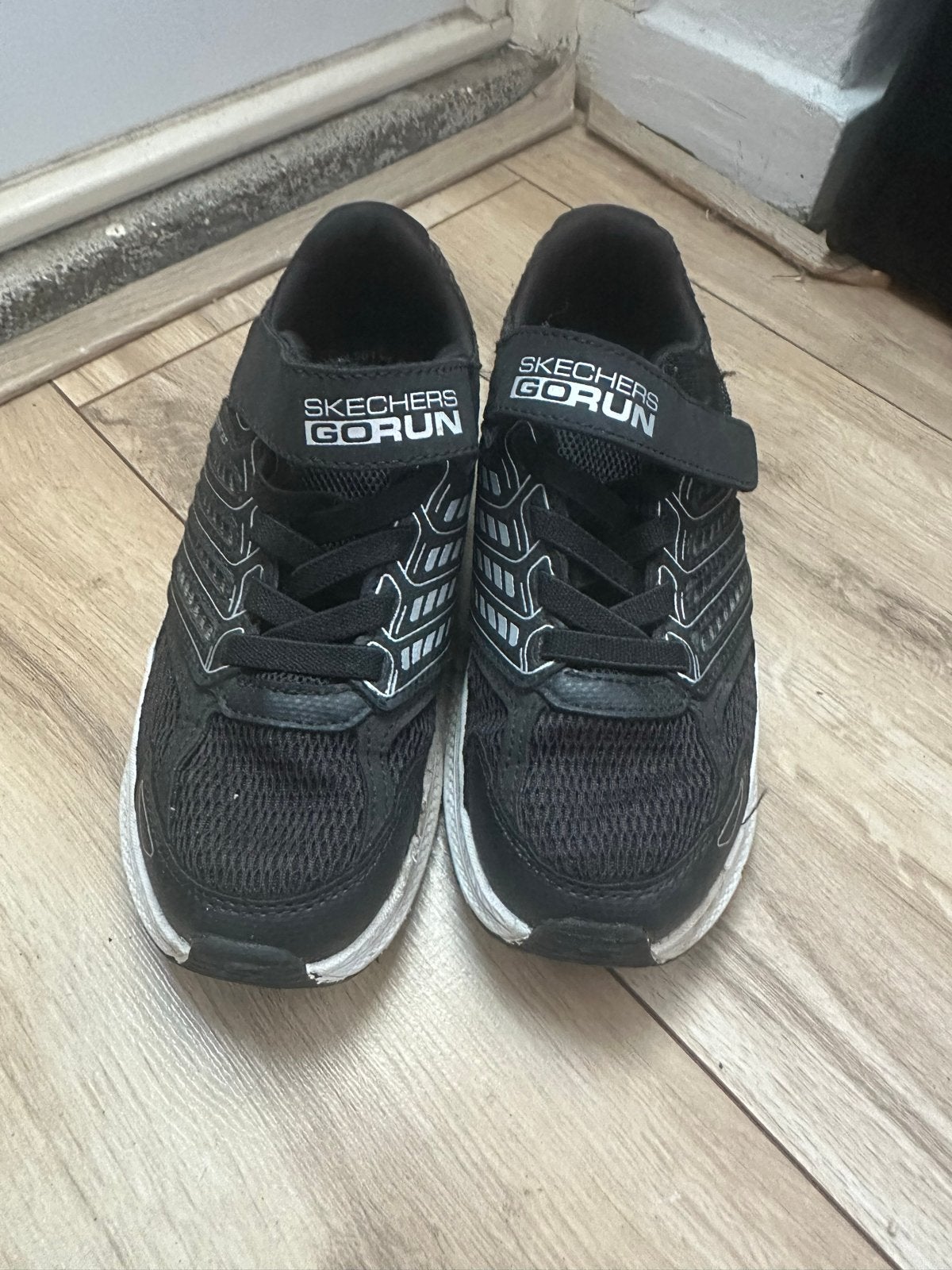 Skechers GoRun Sportschoenen Zwart Maat 32, Ophalen of Verzenden, Gebruikt, Jongen of Meisje, Sportschoenen