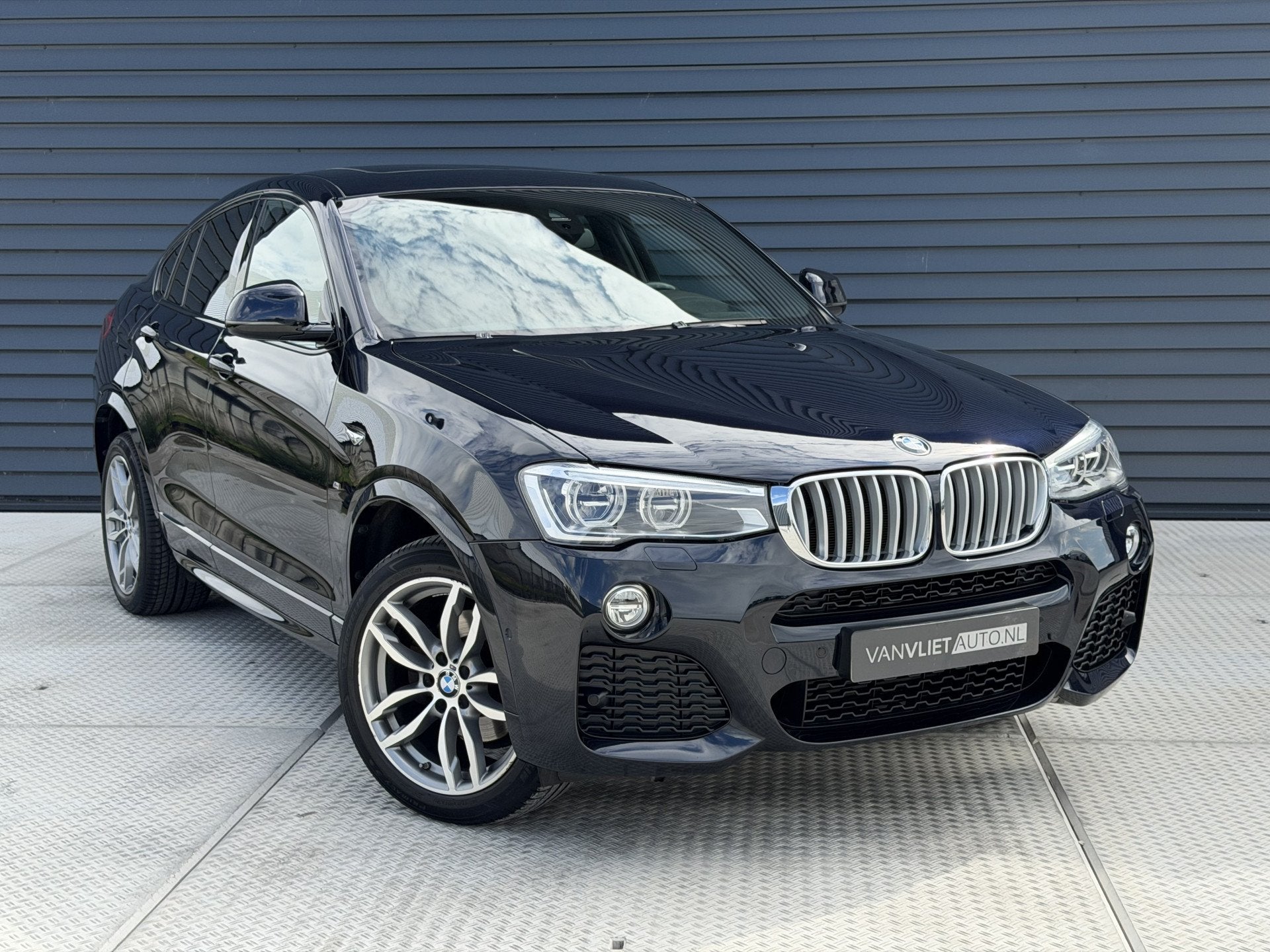 BMW X4 xDrive28i High Executive M Sport Edition | Panorama d, Auto's, Automaat, Gebruikt, Zwart, X4