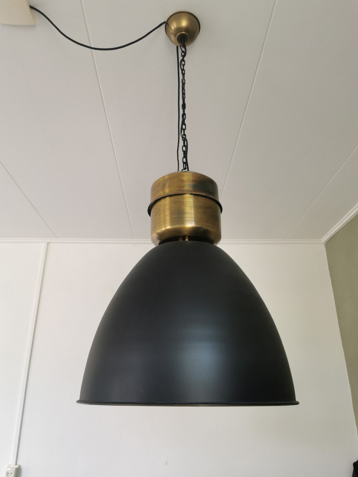 Twee industriële hanglampen zwart/goudkleurig Ø46 - P.S. €25, Ophalen, 50 tot 75 cm, Zo goed als nieuw, Metaal