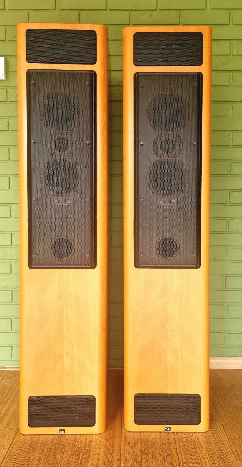 Te koop T+A criterion TB 160, Speakerset, Ophalen of Verzenden, Zo goed als nieuw, 150 watt of meer