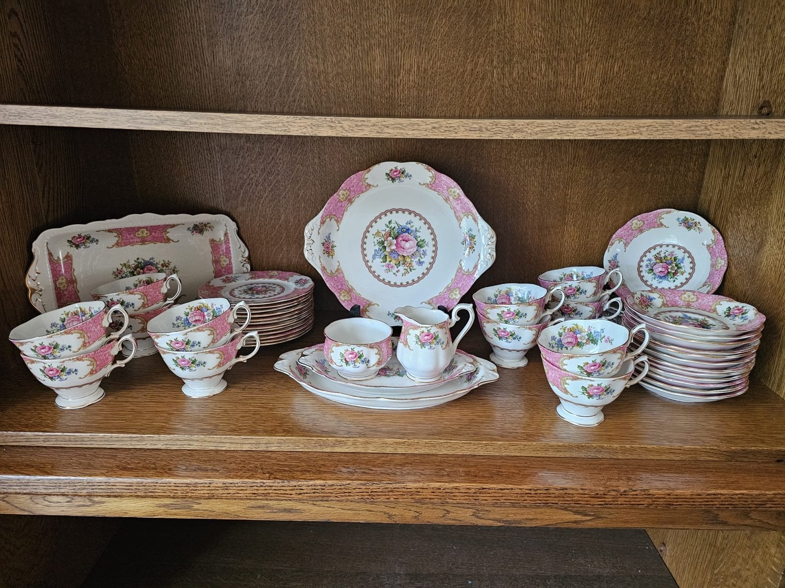 Royal Albert Lady Carlyle Servies - Compleet en Elegant, Ophalen of Verzenden