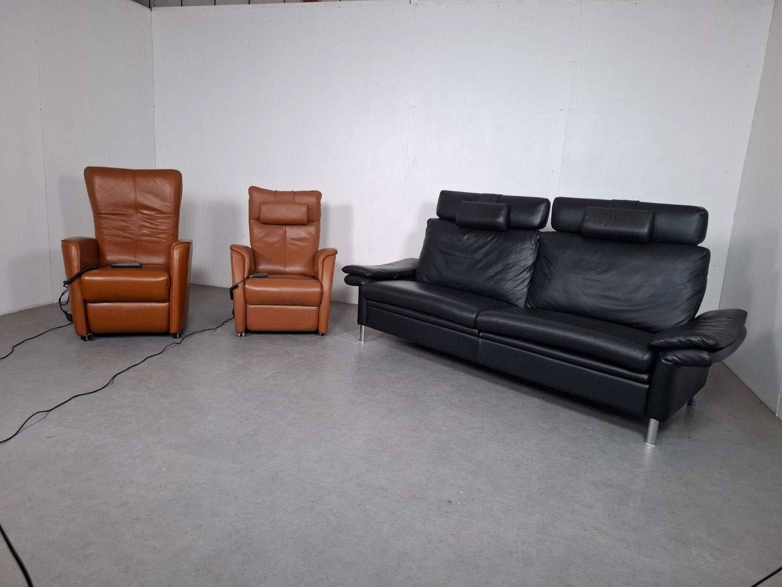 Prominent Lederen Bank + Sta-op stoelen | GRATIS BEZORGING, Ophalen of Verzenden, Zo goed als nieuw, Leer