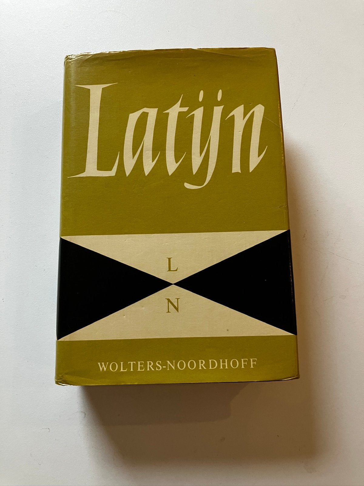 Wolters-Noordhoff Latijn-Nederlands, Ophalen of Verzenden, Zo goed als nieuw