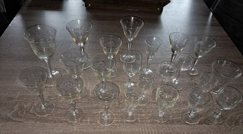 Mooie Oude bewerkte wijn / borrel glazen, Ophalen of Verzenden, Zo goed als nieuw, Overige typen