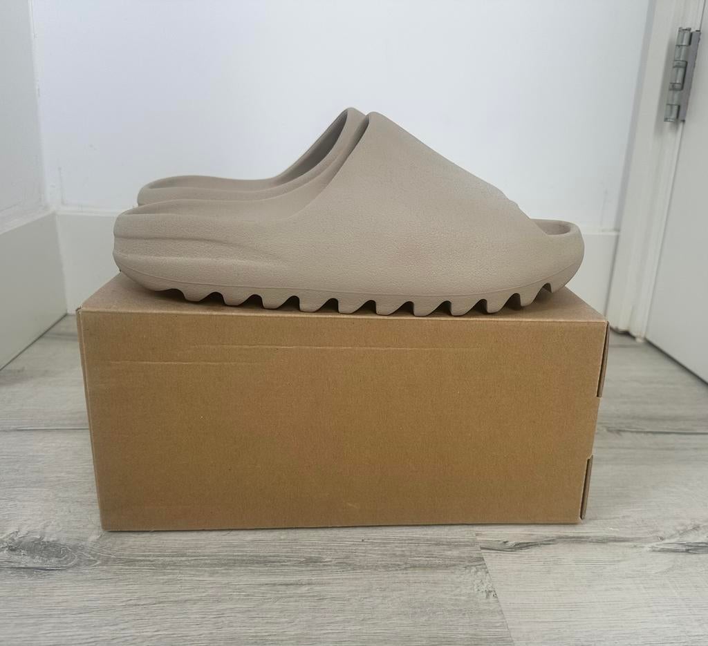 Yeezy Slides, Kleding | Heren, Schoenen, Bruin, Zo goed als nieuw, Ophalen, Slippers