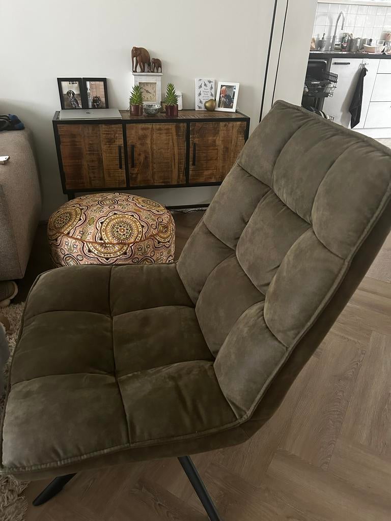 Comfortabele draaibare fauteuil olijfgroen microvezel stof, Huis en Inrichting, Fauteuils, Ophalen, Gebruikt, 75 tot 100 cm, Stof