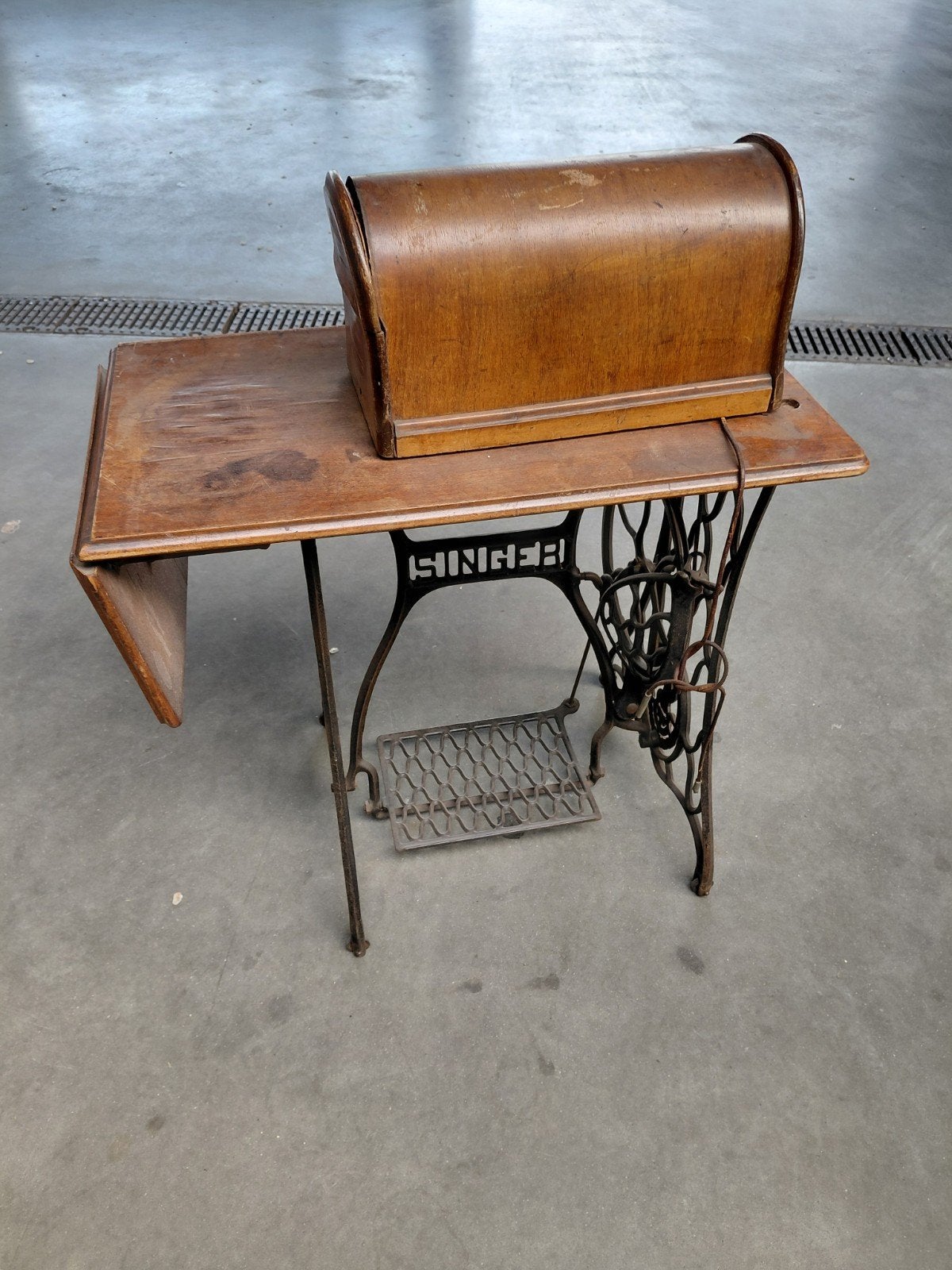 Singer naaimachine antieke, Antiek en Kunst, Antiek | Naaimachines, Ophalen of Verzenden