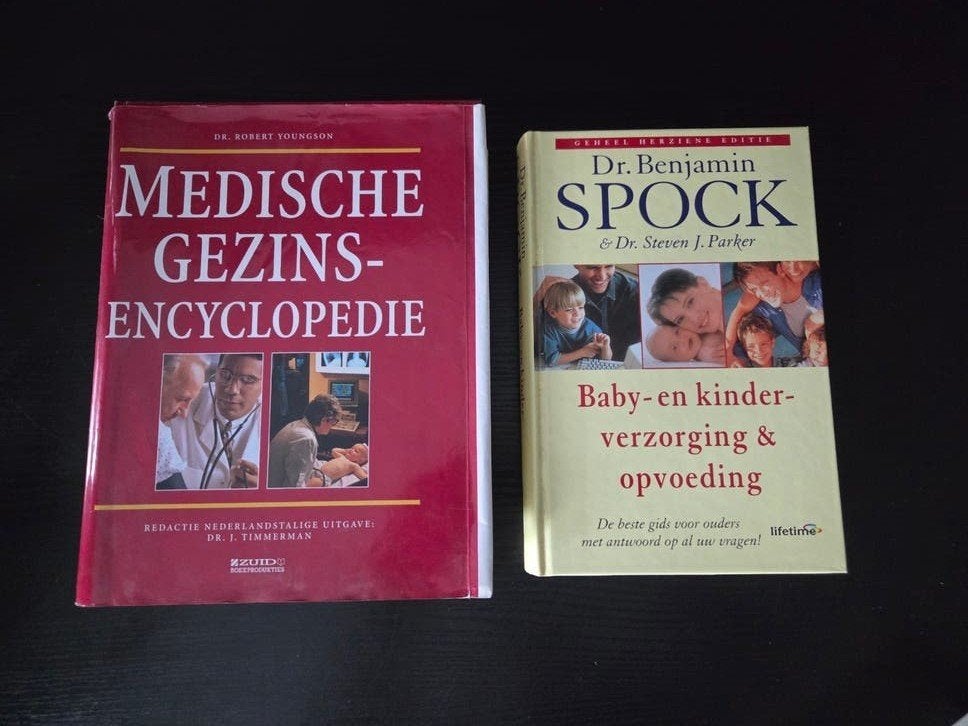 Medische Gezinsencyclopedie & Dr. Spockp, Ophalen of Verzenden, Zo goed als nieuw, Opvoeding tot 6 jaar, Dr. Robert Youngson, Dr. Benjamin Spock & Dr. Steven J. Parker