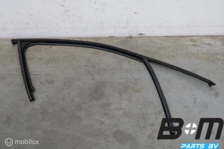 Portierrubber met lakzwart sier. RV VW Touareg 3 760837432G, Gebruikt