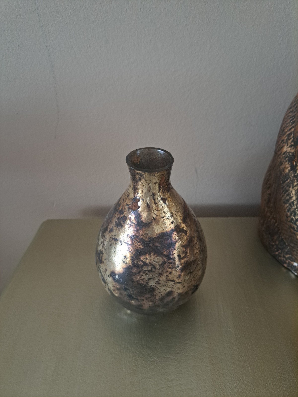 Decoratieve vazen en schaal in blad vorm, Huis en Inrichting, Gebruikt, Schaal, Ophalen of Verzenden, Metaal