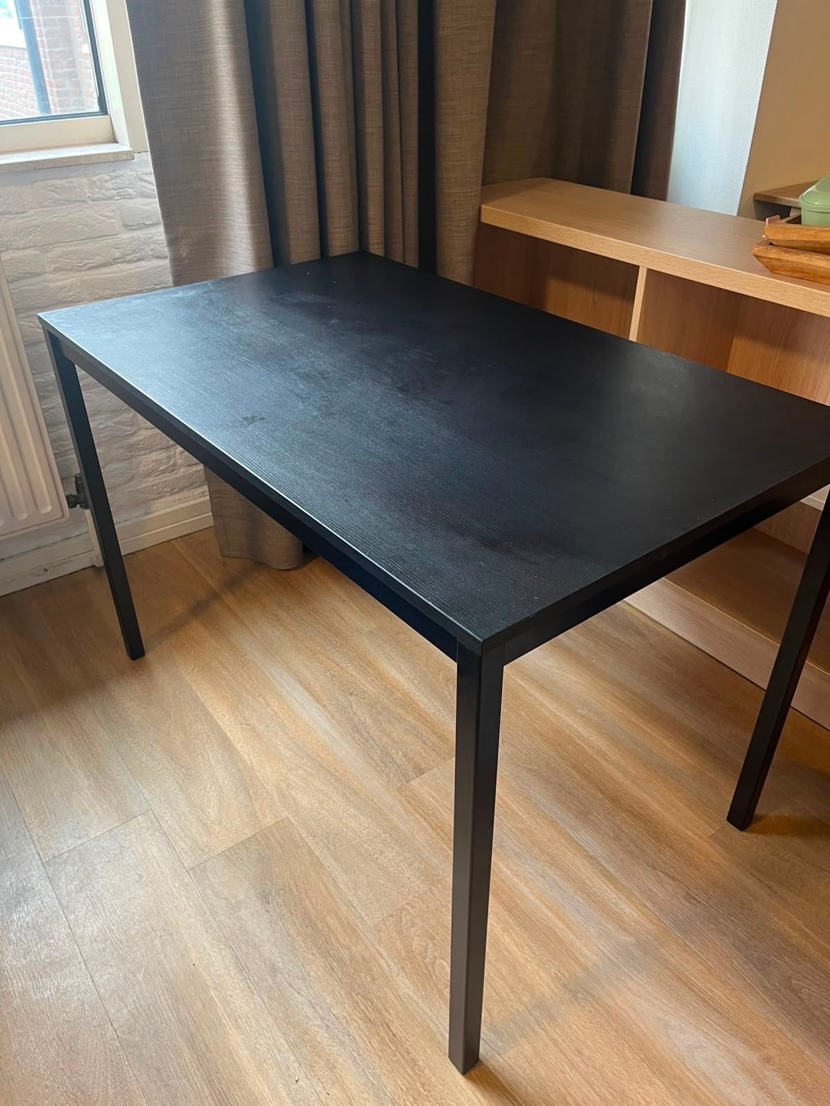 2x IKEA SANDSBERG eettafel zwart 110x67 cm, Overige materialen, 100 tot 150 cm, Zo goed als nieuw, Vier personen