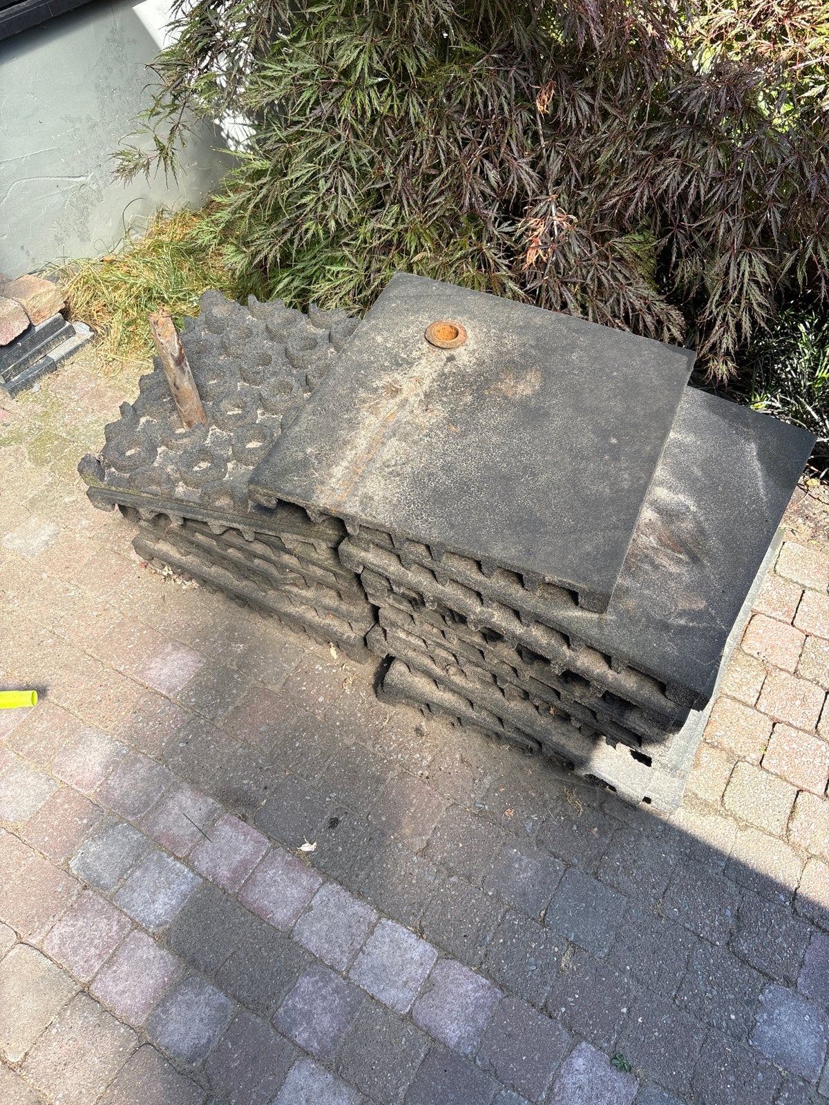 18 rubberen tegels - Ideaal voor speelplaats of terras, Tuin en Terras, Tegels en Klinkers, Ophalen, Gebruikt, Overige typen, Rubber