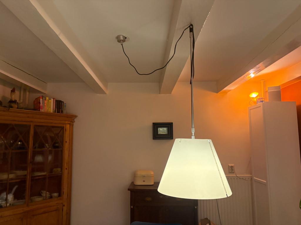 2x witte Luceplan Constanza hanglampen (en 1 oranje gratis), Ophalen, Zo goed als nieuw, Kunststof