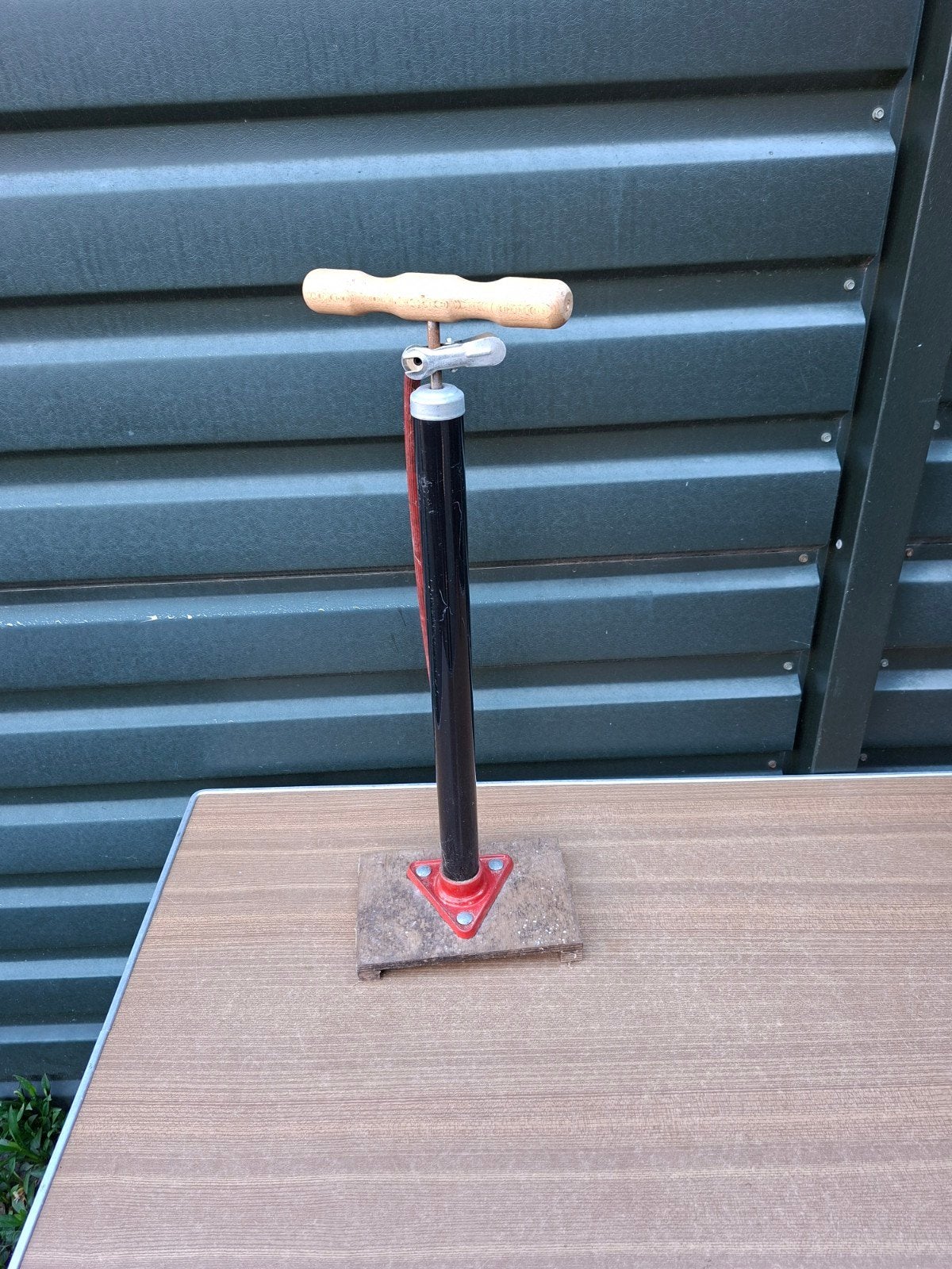 2 Fietspompen, Ophalen