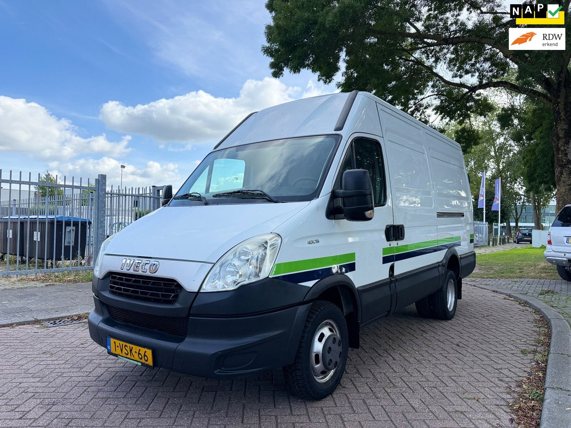 Iveco Daily 40C15V 3.0 Dubbellucht 2012, Auto's, Euro 5, Achterwielaandrijving, Gebruikt, Iveco