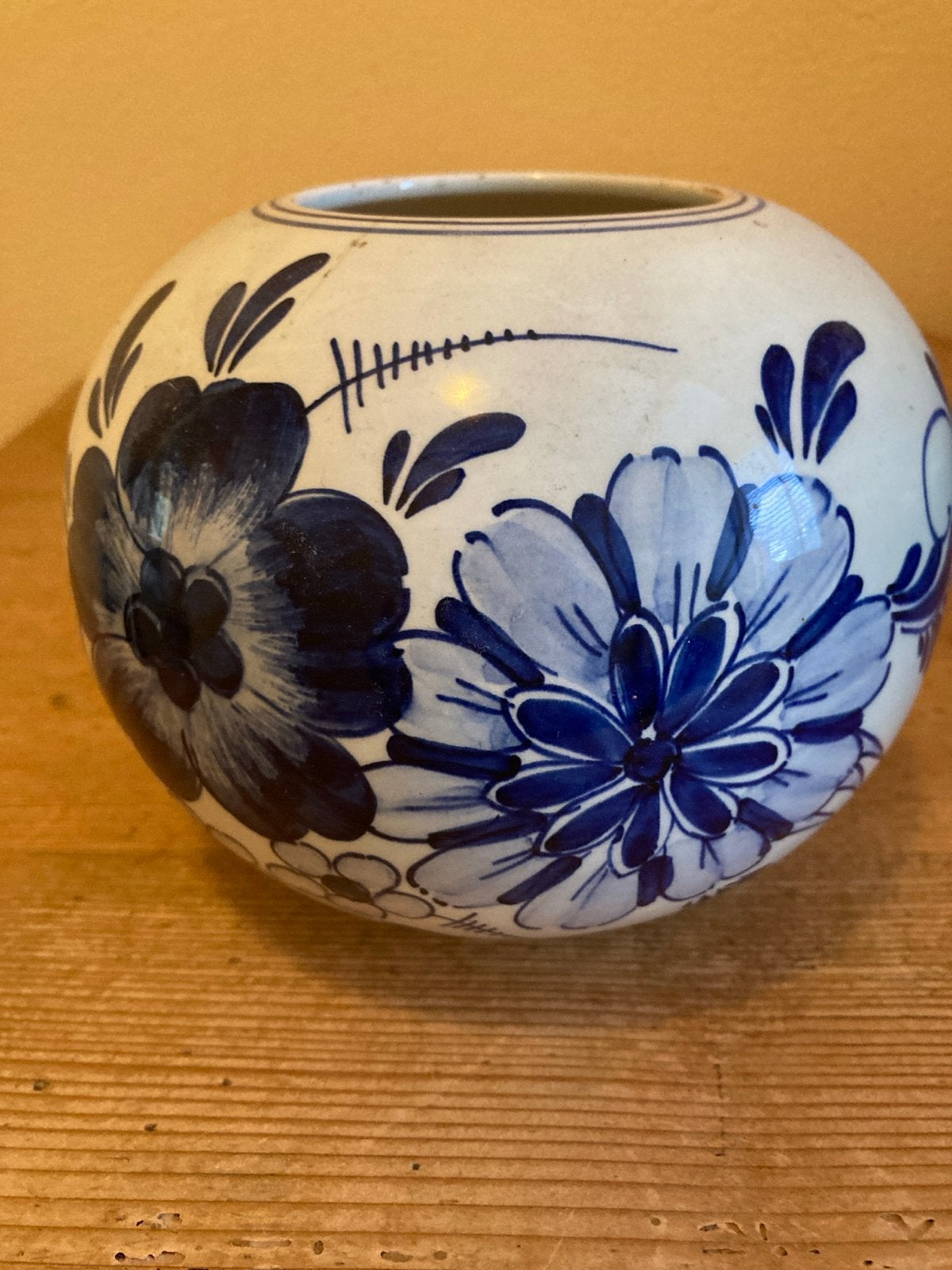 Delfts Blauw Vaasje met Bloemenpatroon, Ophalen of Verzenden