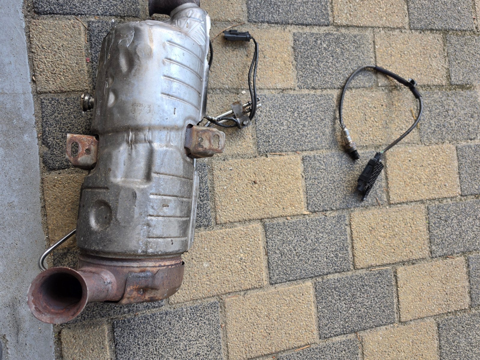 Roetfilter en Katalysator Opel Vivaro 2024 9846243080, Ophalen, Gebruikt, Opel