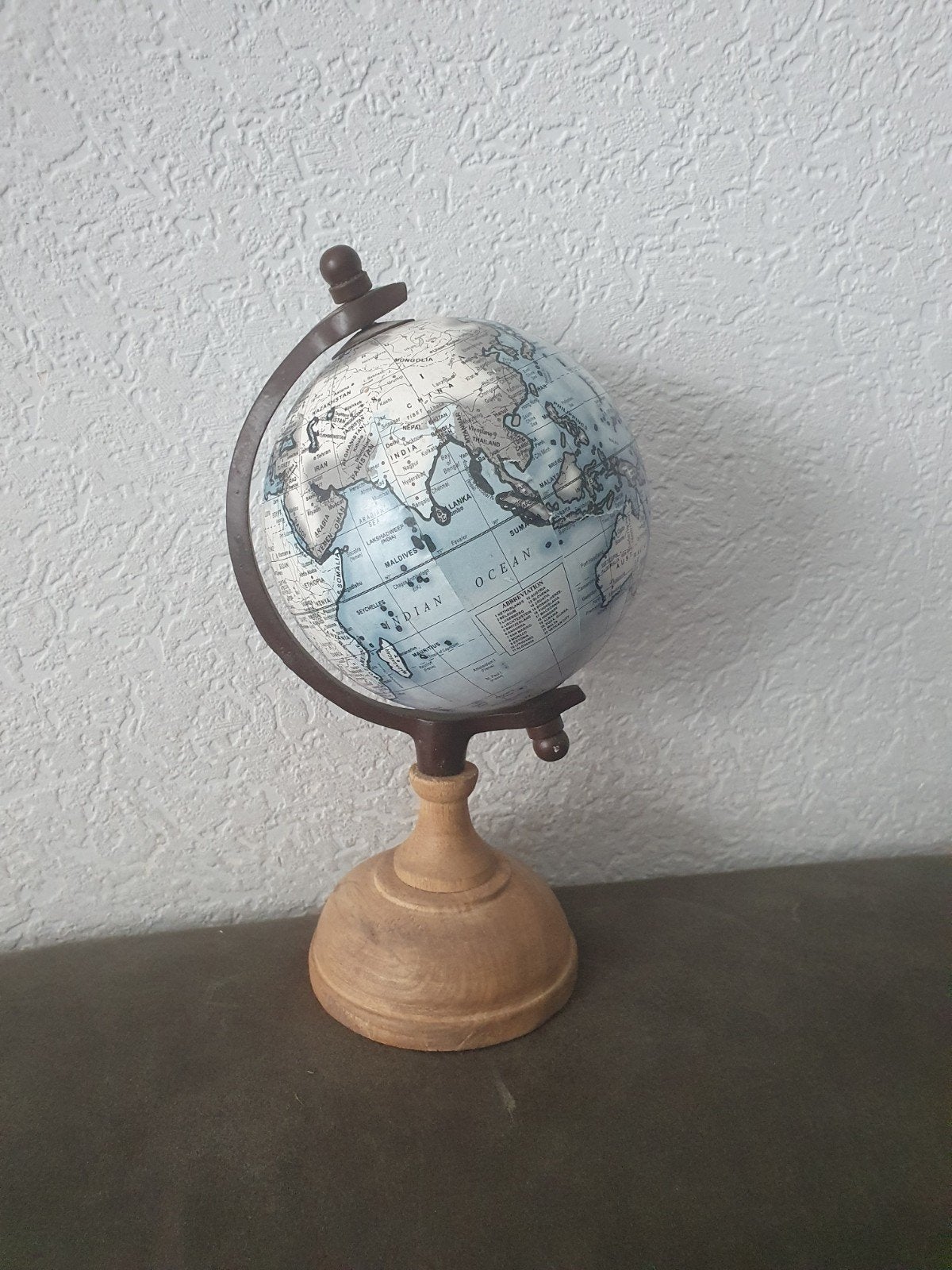 Wereldbol / globe, Huis en Inrichting, Gebruikt, Draaibaar, Ophalen of Verzenden, Staatkundige wereldbol