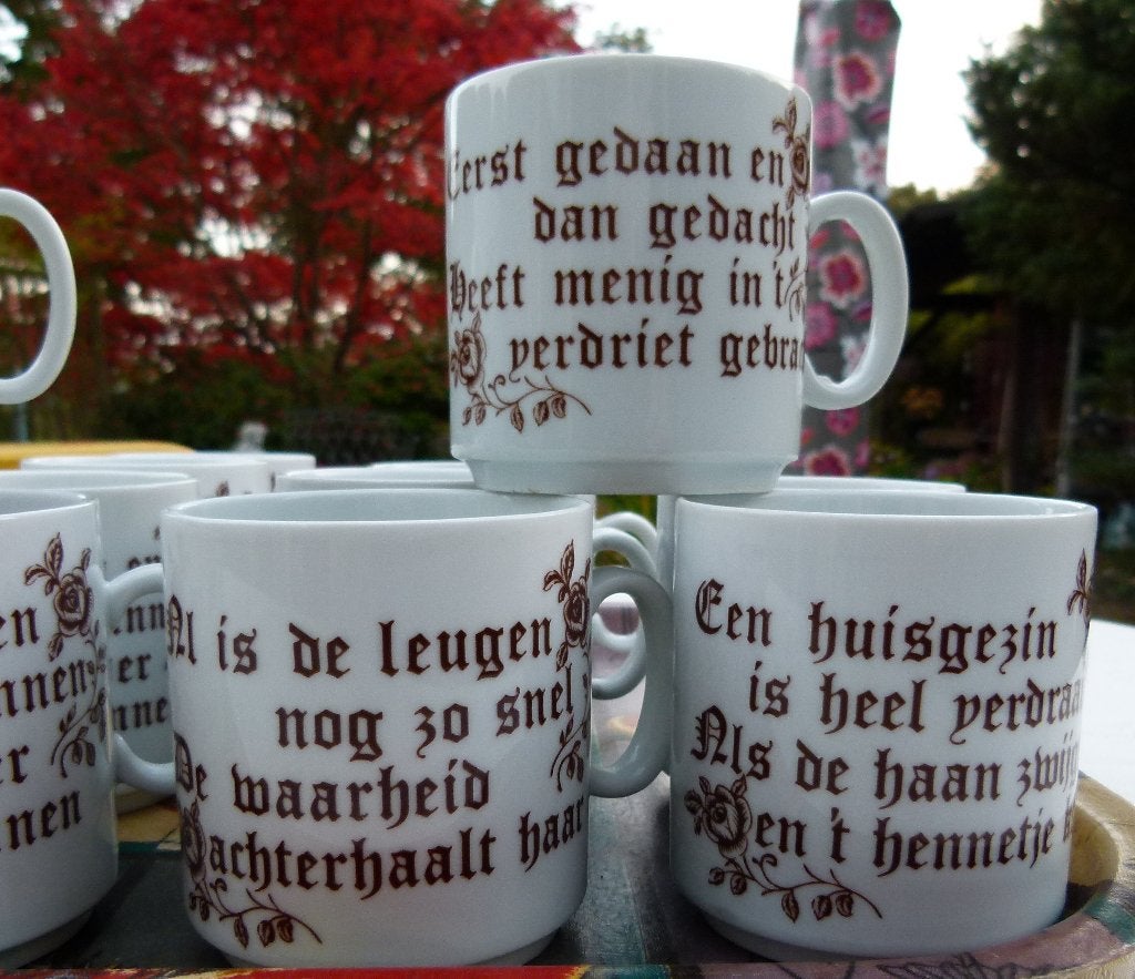 Spreuken Gezegdes Mokken Nederlands + Fries + Muziek Mokken, Ophalen of Verzenden, Nieuw, Aardewerk, Kop(pen) en/of Schotel(s)