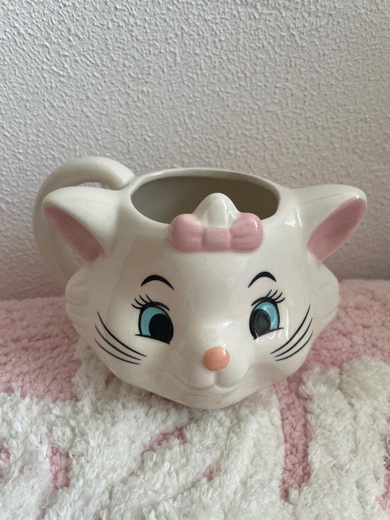 disney mok van Marie, Verzamelen, Disney, Ophalen of Verzenden, Overige figuren, Zo goed als nieuw, Servies