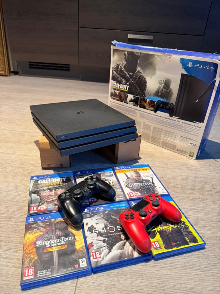Playstation 4 Pro 1TB met 2 controllers en games, Ophalen of Verzenden, Zo goed als nieuw, Met 2 controllers, Pro