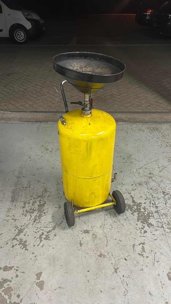 Olie aftapbak, Auto diversen, Autogereedschap, Ophalen, Gebruikt