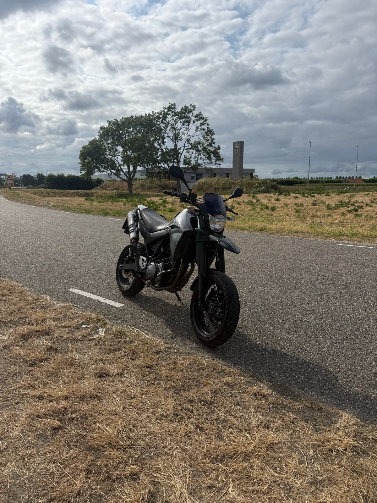 Yamaha XT 660 Supermoto - Mivv uitlaat, Sumo velgen, Sportuitlaat, Gebruikt, Particulier, 1 cilinder