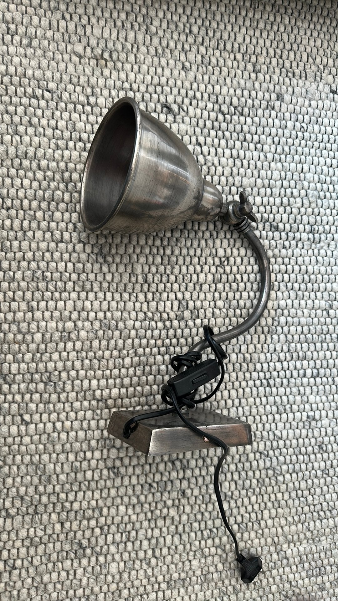 Mooie metalen wandlamp, Nieuw, Metaal, Wandlamp, Zilver