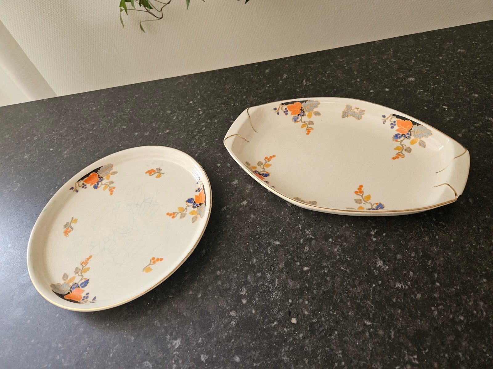 2 Art Deco schalen Mosa Maastricht 'Druiveblad' decor, Ophalen of Verzenden