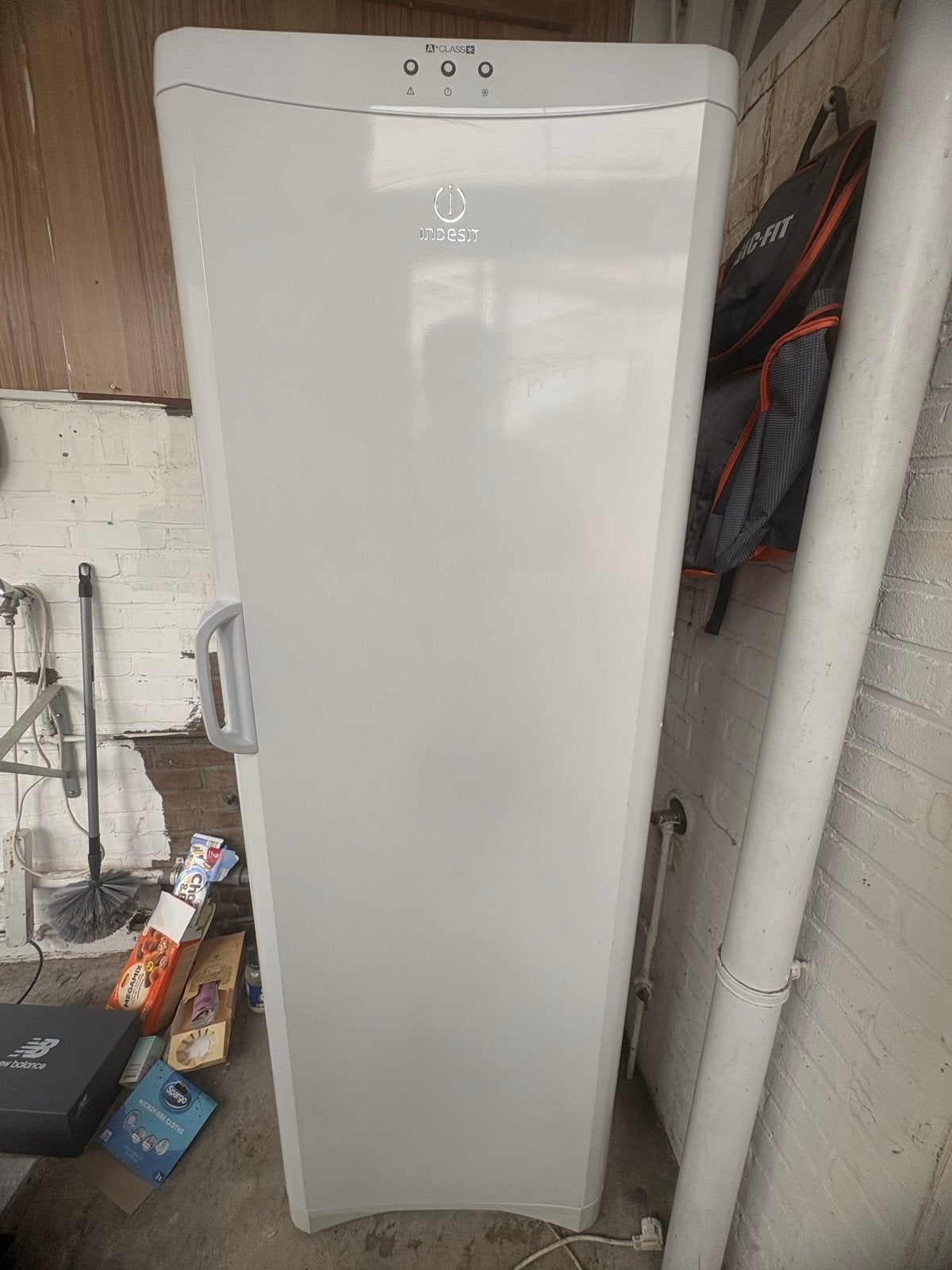 Indesit Staande Diepvrieskast - 7 Vakken, 170cm Hoog, Witgoed en Apparatuur, Vrieskast, Gebruikt, 160 cm of meer, Ophalen of Verzenden