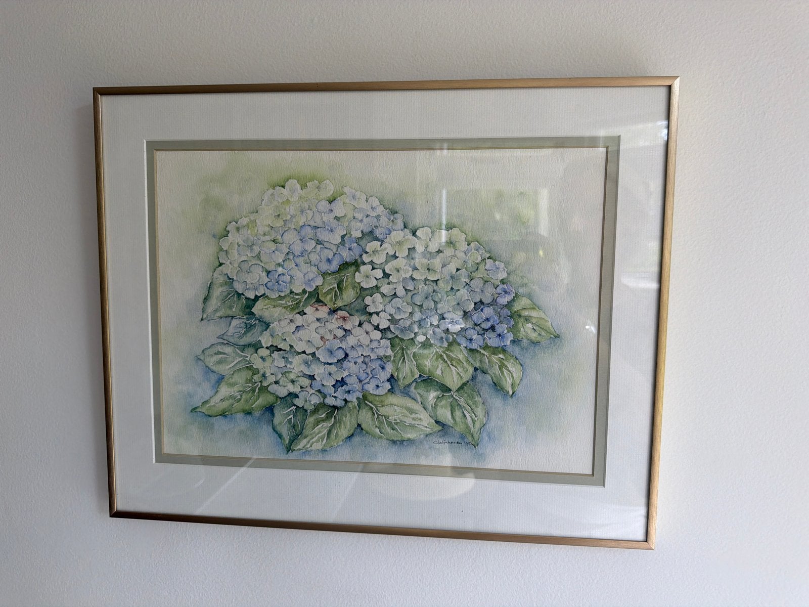 Aquarel van hortensia's, gesigneerd C. Wijnhoven '95, Ophalen of Verzenden, Tekening, Aquarel, Achter glas