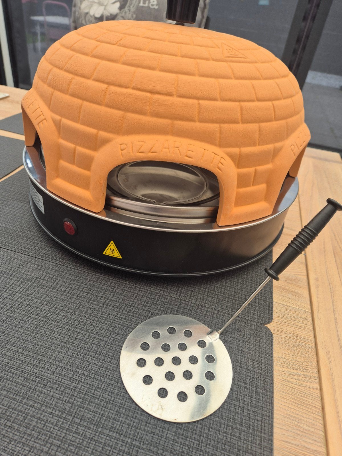 Pizzarette  merk emerio.zgan.6 personen, Ophalen of Verzenden, Zo goed als nieuw, Pizzaoven, Minder dan 45 cm