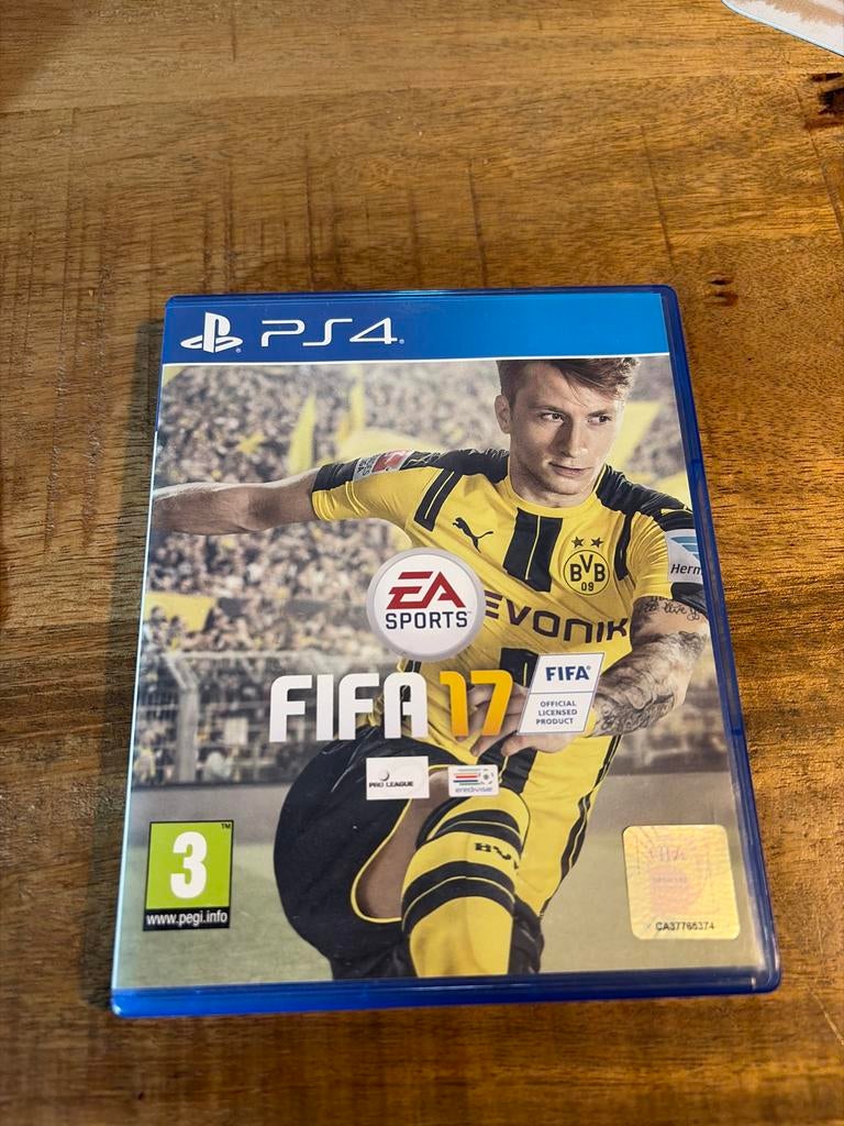 FIFA 17 PS4 - Voetbalgame voor PlayStation 4, Spelcomputers en Games, 2 spelers, Eén computer, Ophalen of Verzenden, Zo goed als nieuw