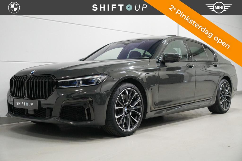 BMW 7-serie 745e M-Sport | Massage | Stoelventilatie | Indiv, Auto's, BMW, Achterwielaandrijving, Gebruikt, 394 pk, 138 €/maand