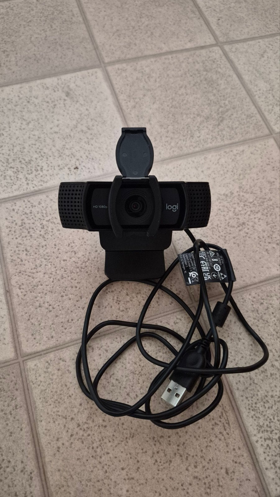 Logitech C920 Webcam met privacyschutter, Computers en Software, Webcams, Gebruikt, Logitech, Ophalen of Verzenden, Monitorclip