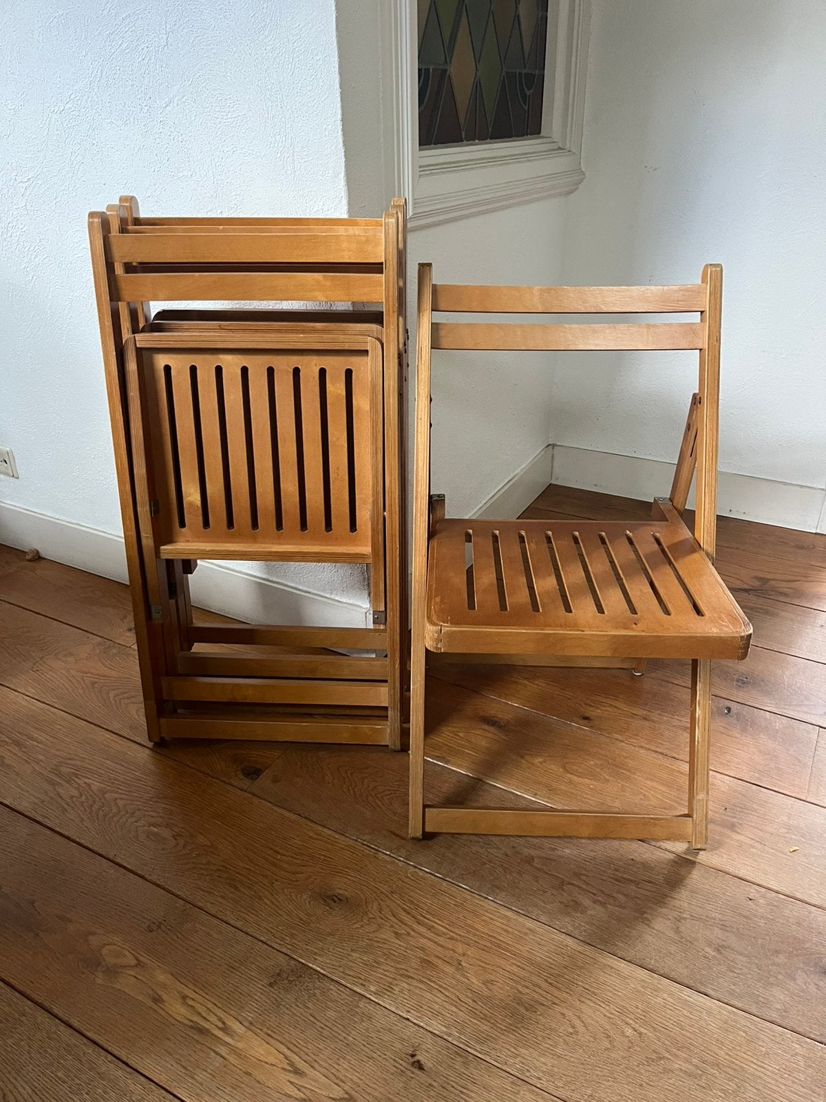 4 vintage stevige houten beuken design  klapstoelen, Ophalen, Bruin, Zo goed als nieuw, Vier