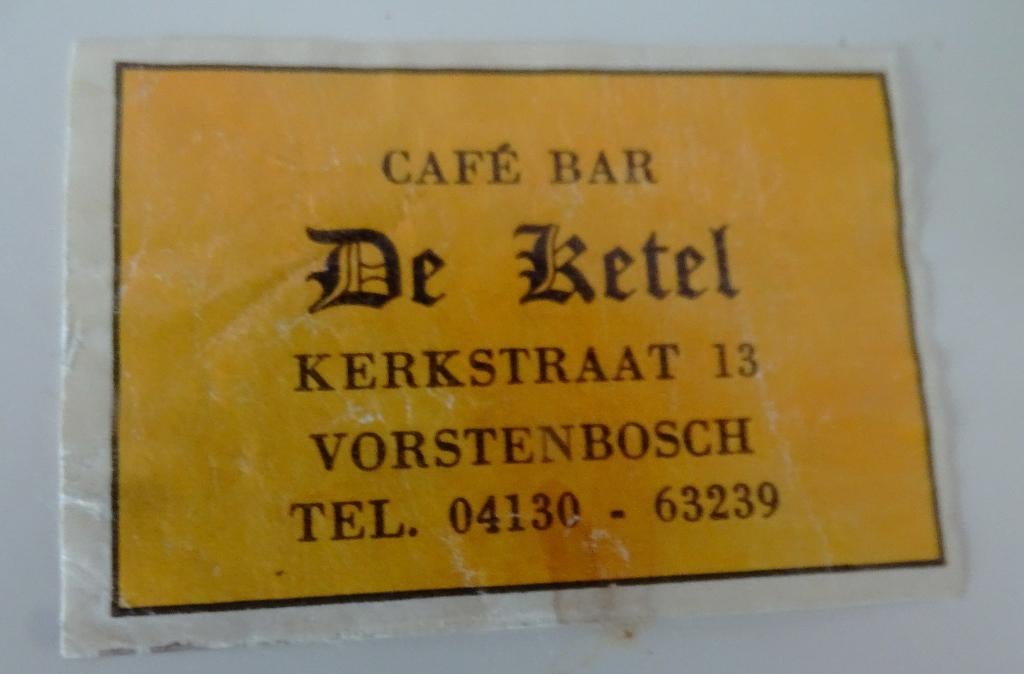 Café   DE KETEL    Kerkstraat   VORSTENBOSCH, Verzenden, Zo goed als nieuw, Luciferdoosjes of -merken